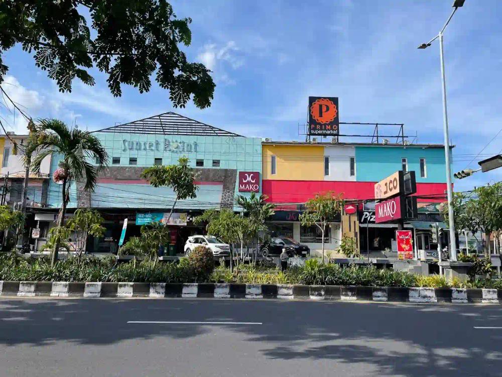 credit:-google-maps---sunset-point-shopping-centre