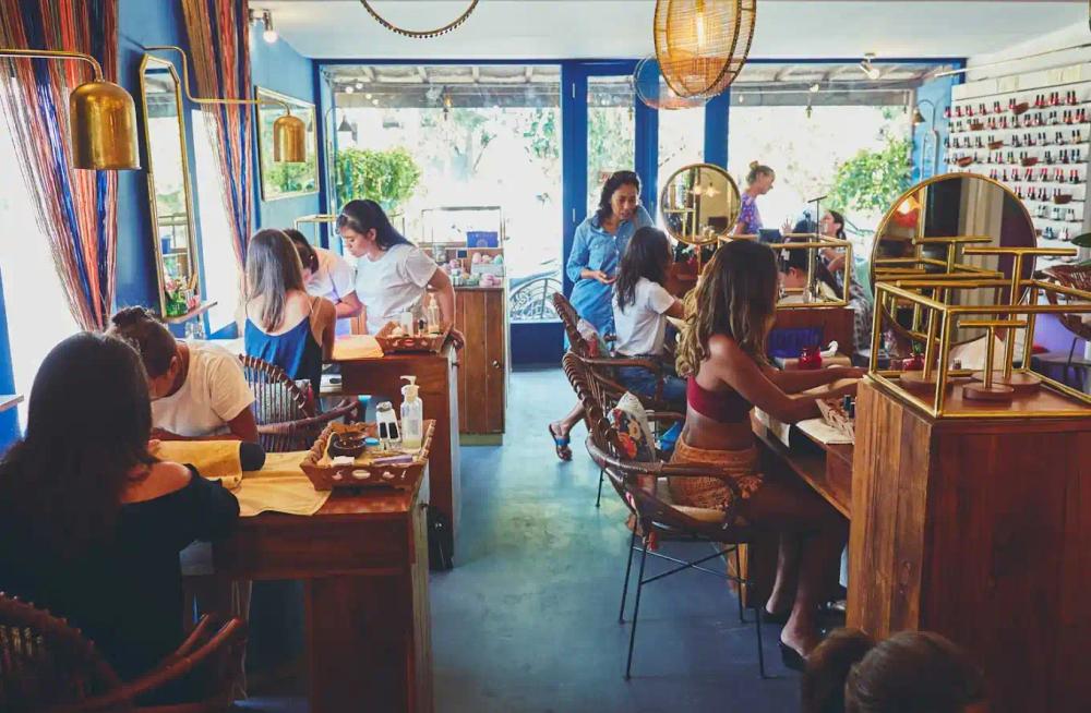 credit---google-maps:-colors-nail-bar-bali-|-shot-by-alex-goetzmann