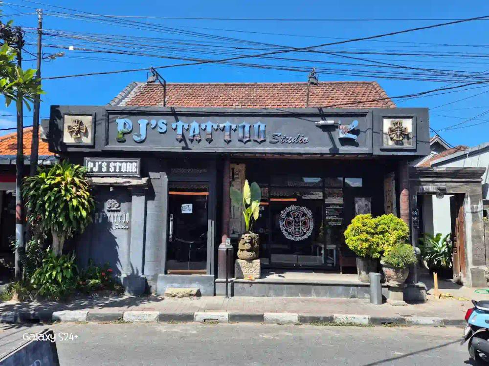 credit---google-maps:-pj's-tattoo-|-shot-by-felicity-lindsay