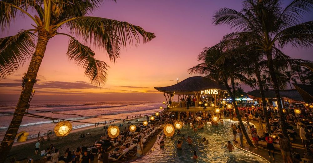 sunset-celebration-finns-beach