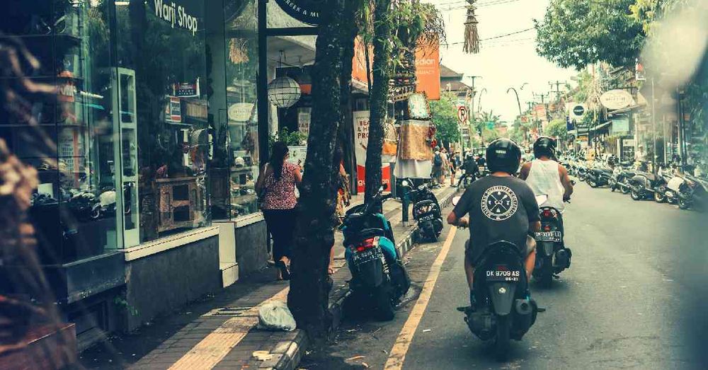rent-a-scooter-in-seminyak-is-to-minimize-your-target-for-crime