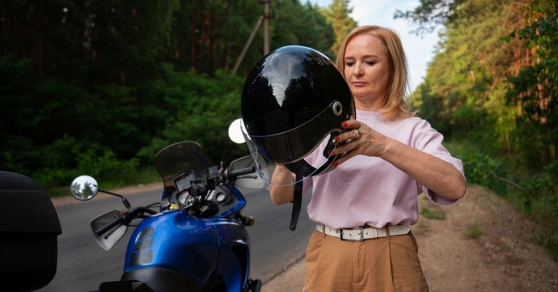 what is the 2 2 2 rule when fitting a helmet on your head