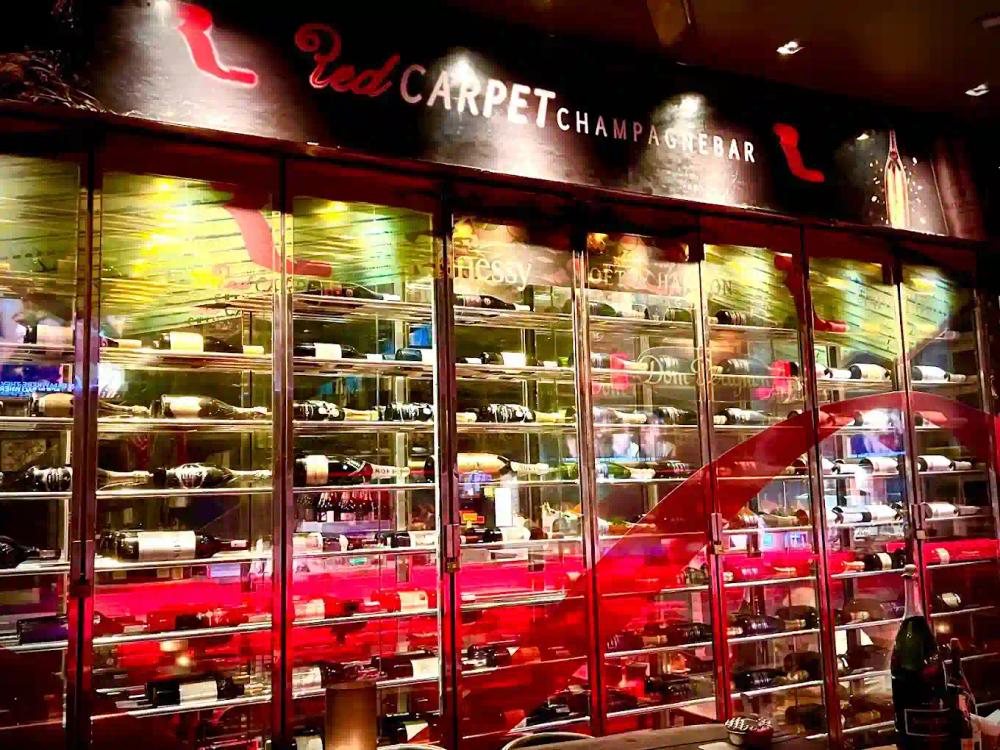 credit:-google-maps---red-carpet-champagne-bar-|-shot-by-keith-nash