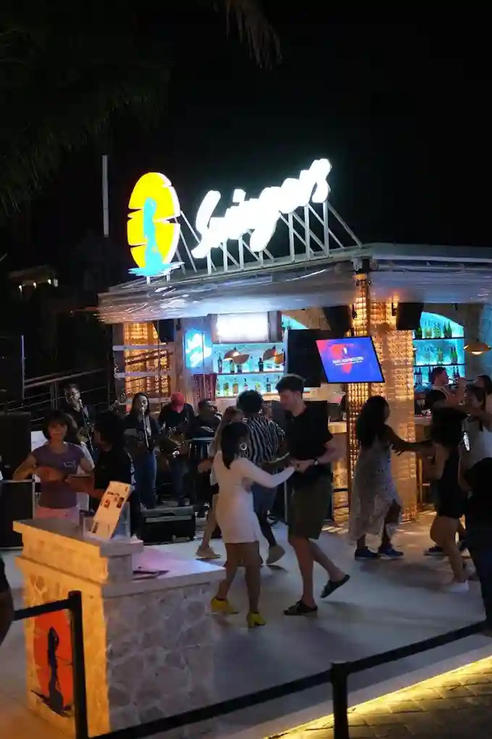 credit:-google-maps---swingers-bar