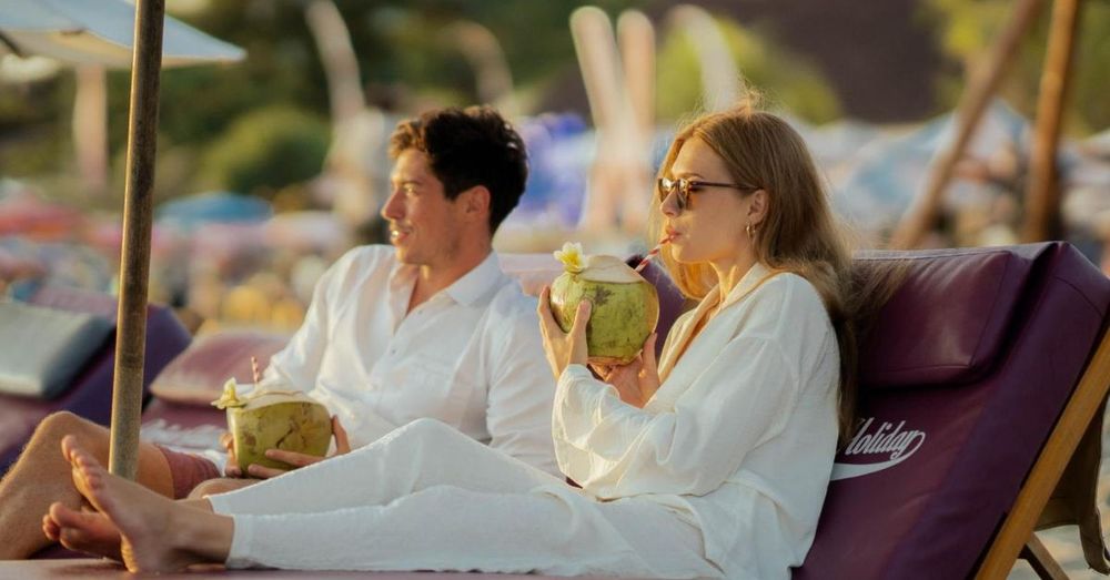 sunbathing-in-seminyak sunbathing-in-seminyak