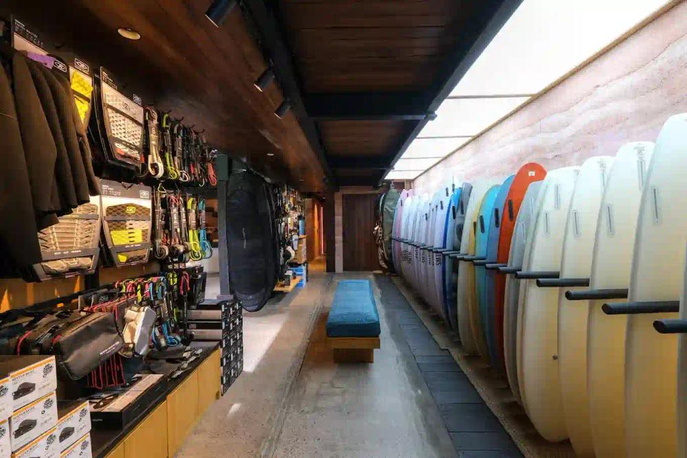 credit:-google-maps---earth-island-surf-shop