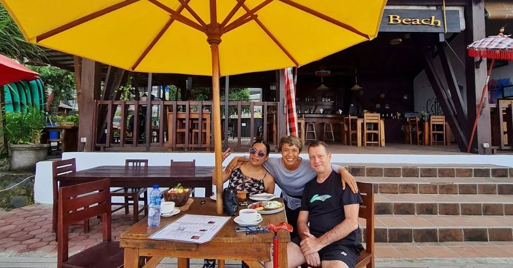 capil-beach-grill-&-bar