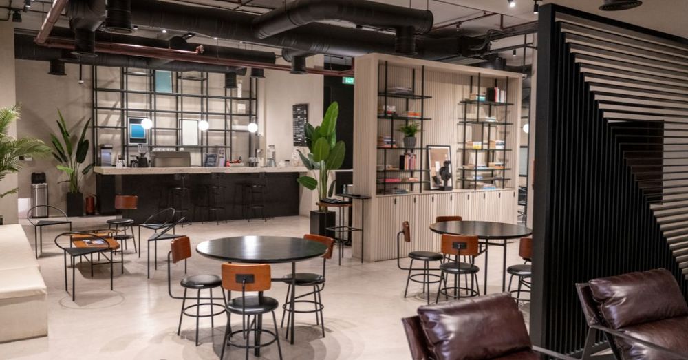 this-is-not-the-real-picture,-you-can-see-on-the-google-preferably-or-from-instagram