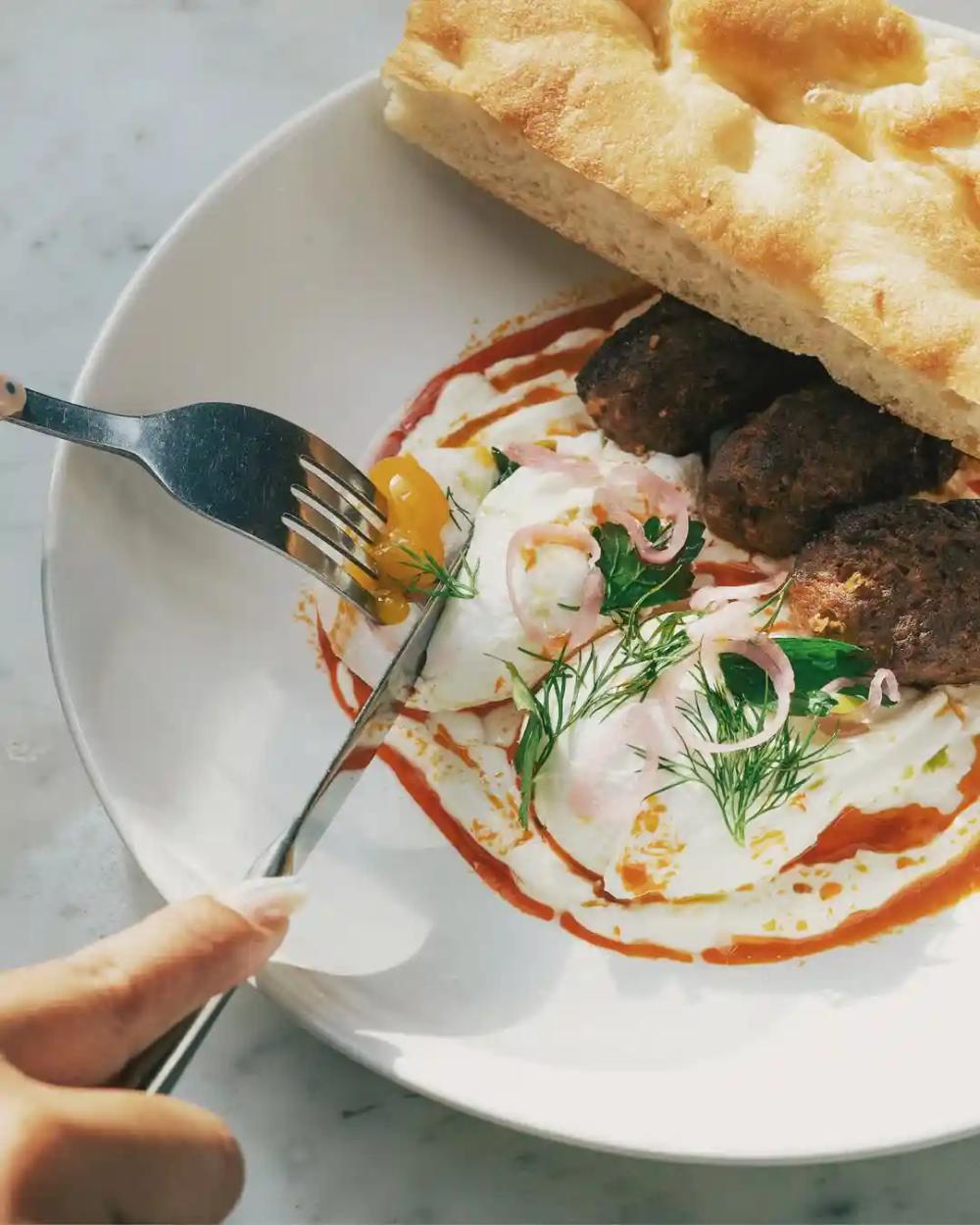 credit:-instagram-@sisterfields