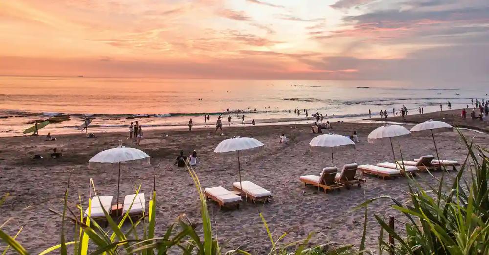 villas-near-batu-bolong-beach,-canggu-