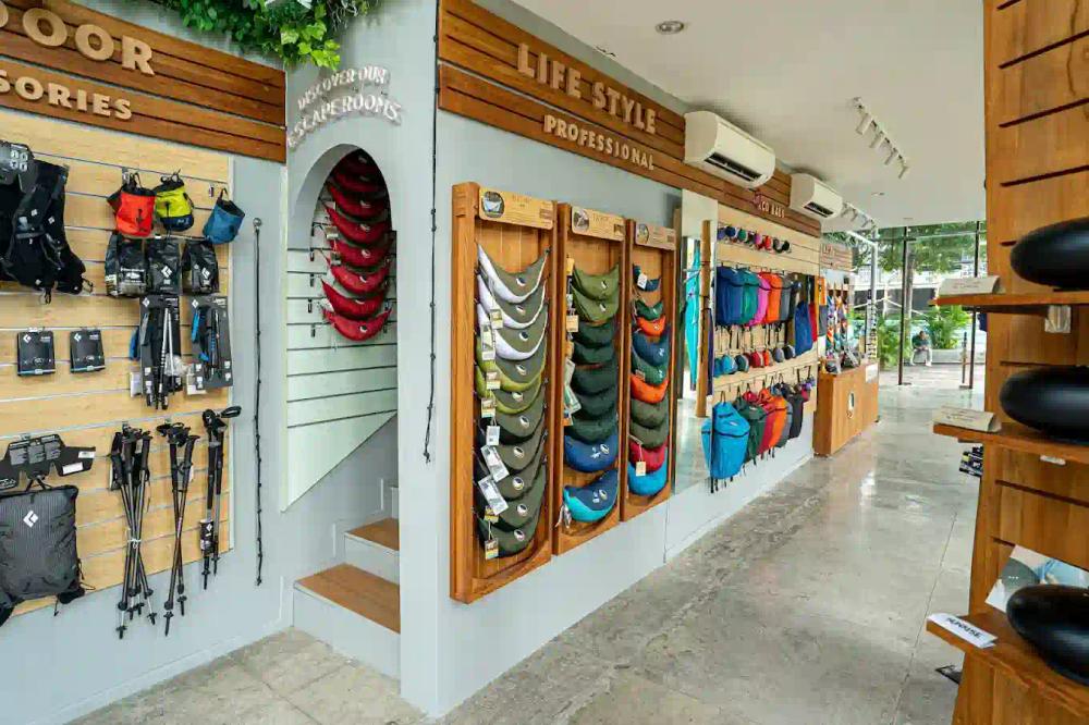 credit:-google-maps---ticket-to-the-moon-shop---berawa