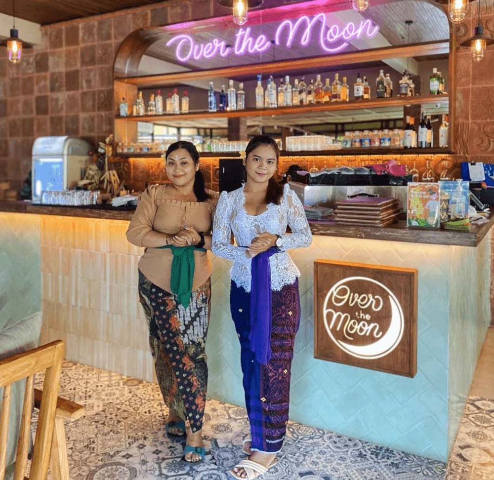 instagram.com-@overthemoonbali instagram.com-@overthemoonbali
