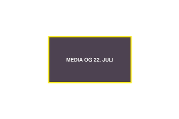 Elever står rundt lærer og forteller om høyreekstremisme. Lærer lytter og noterer.