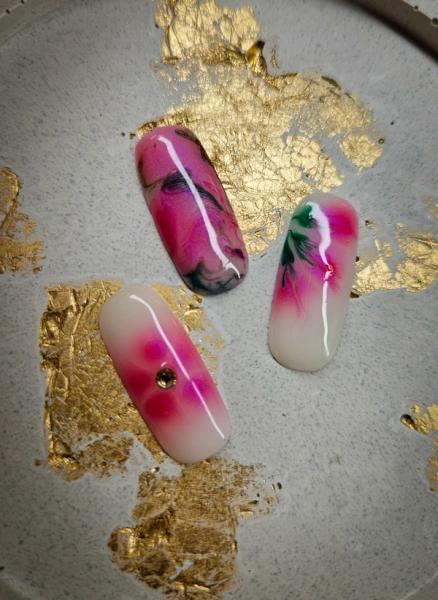 Nail Art artistique réalisé à Charlesbourg - Réalisation 10