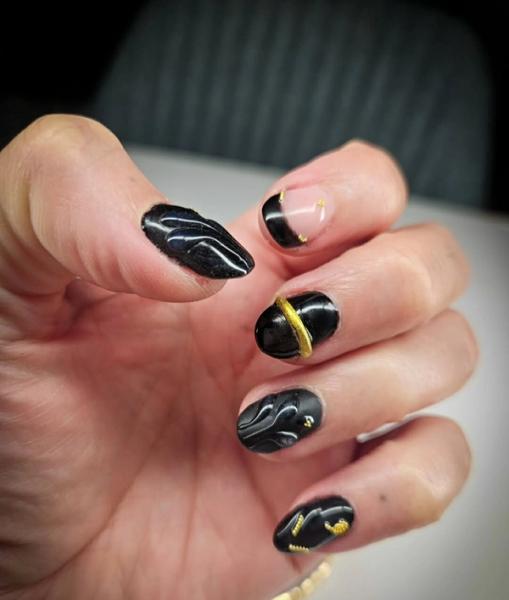 Recouvrement de gel sur ongles naturels - Québec - Réalisation 11