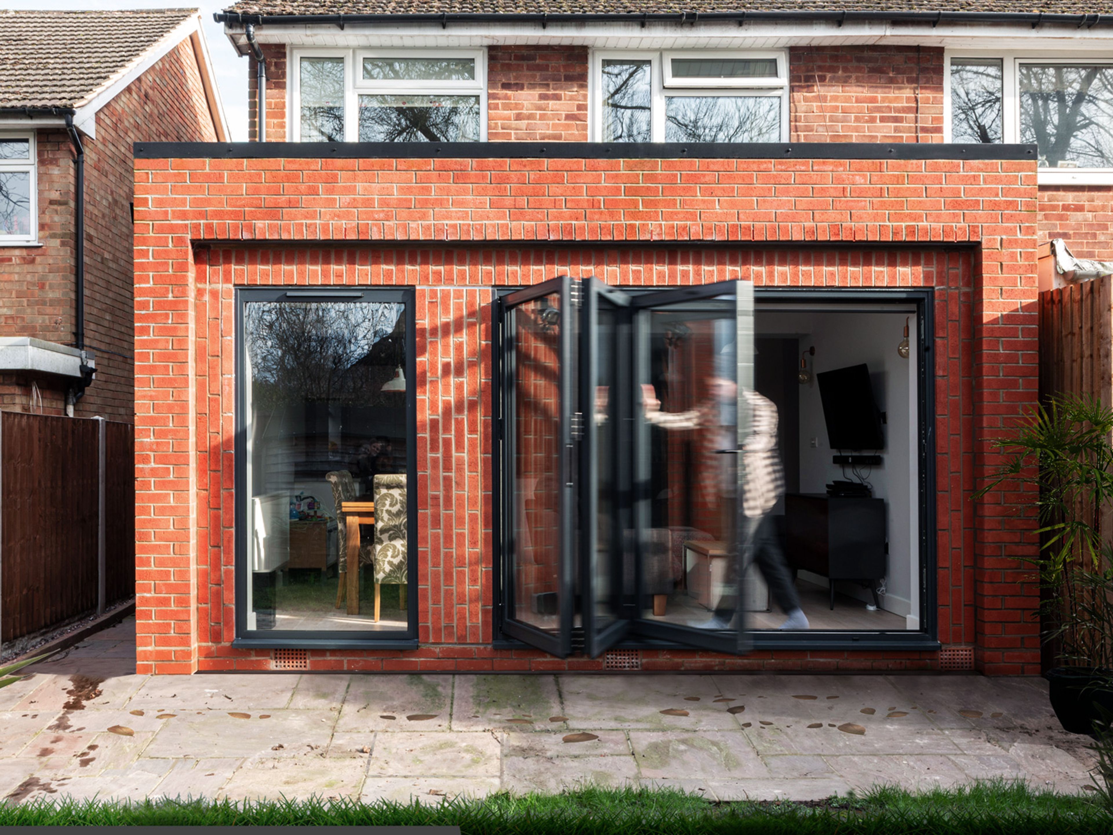 Broker’s Bond House