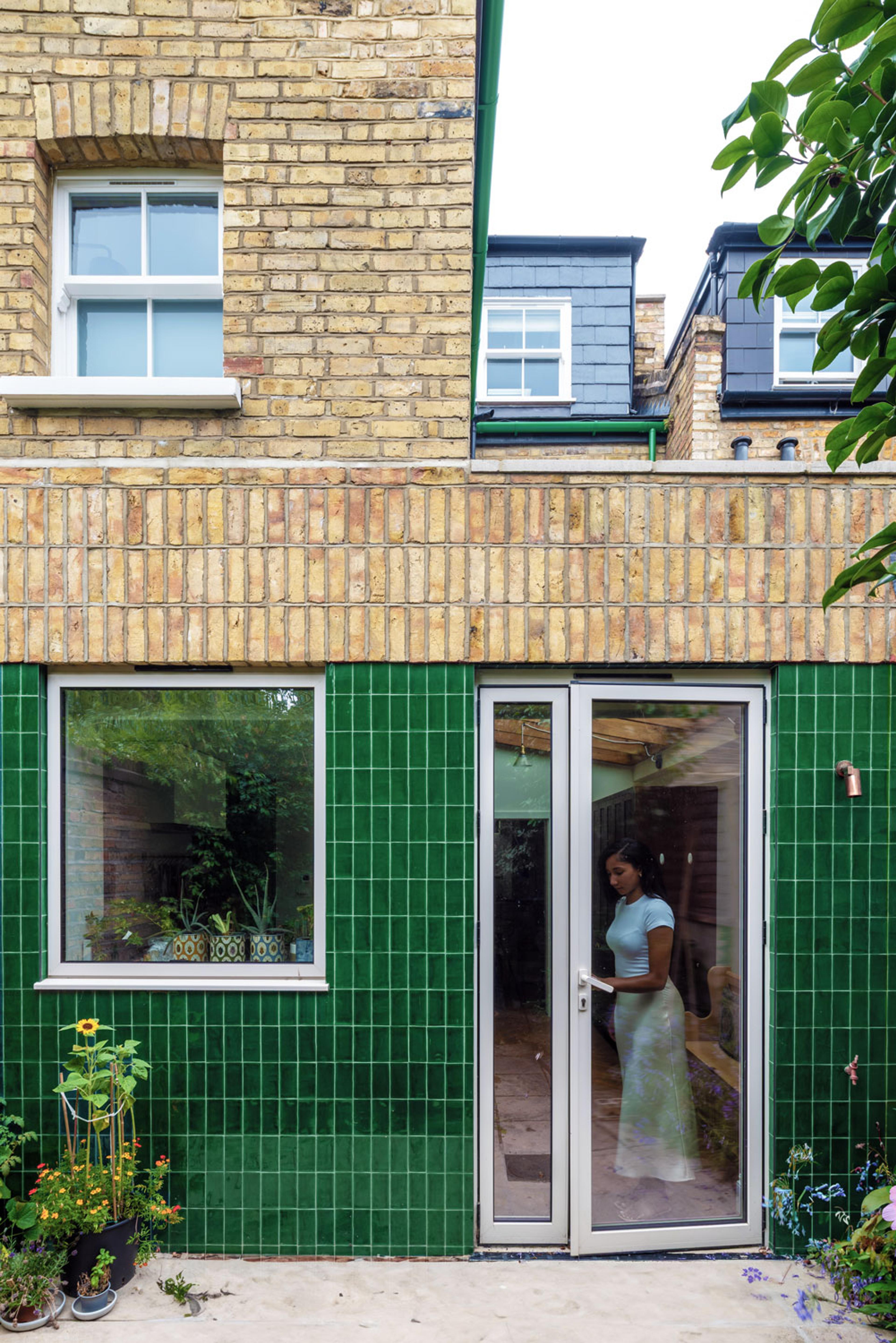 Green Gluggle House