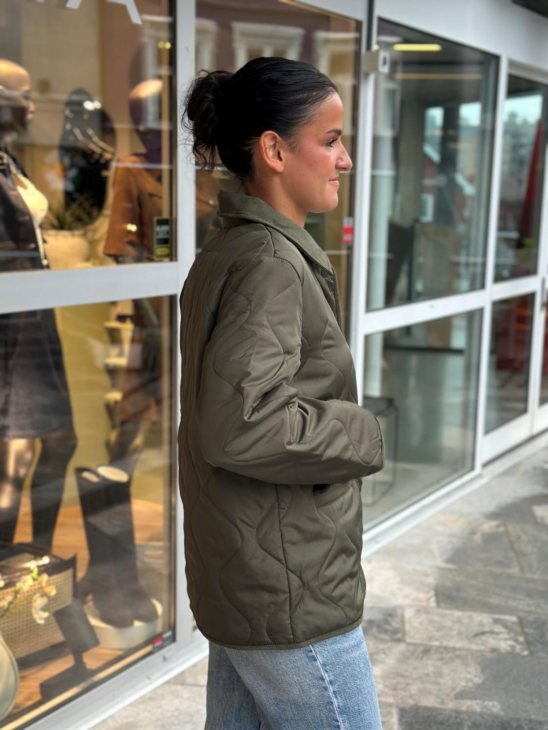 VILA Vitate quilt detail jacket-noos grønn, bilde 4 av 4