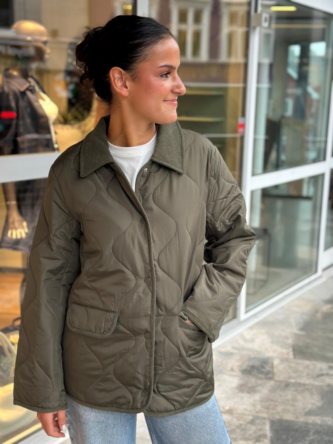 VILA Vitate quilt detail jacket-noos grønn, bilde 1 av 4
