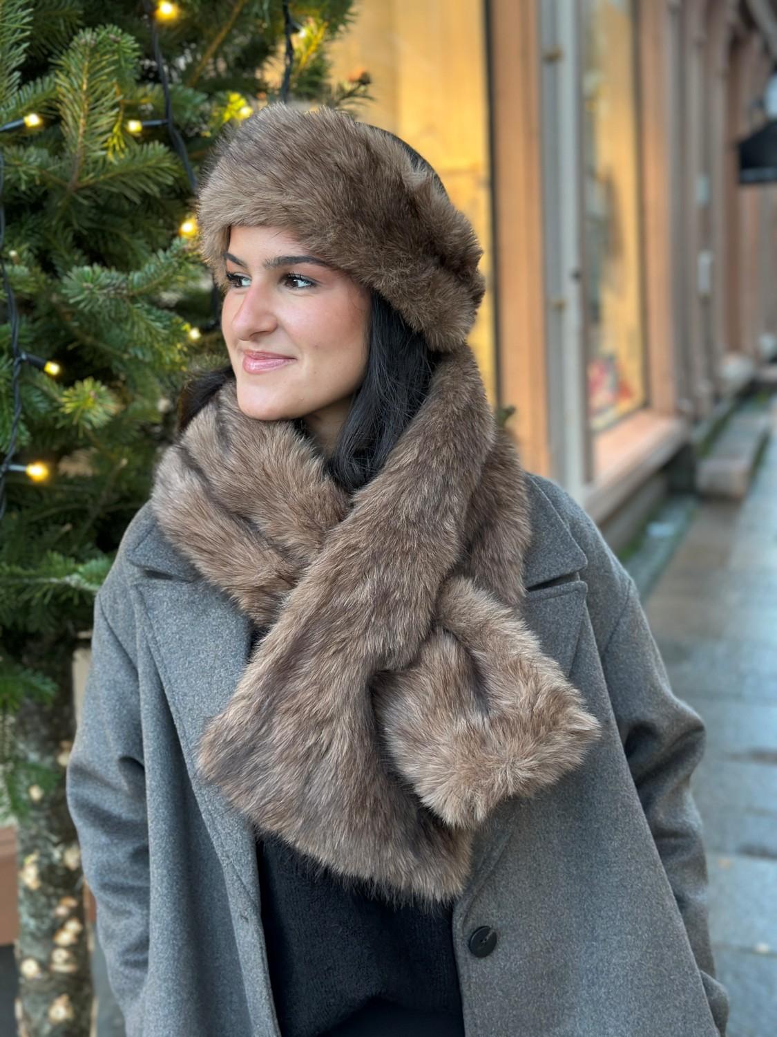 NOHR STUDIO Angela fuskepels skjerf brun, bilde 1 av 2