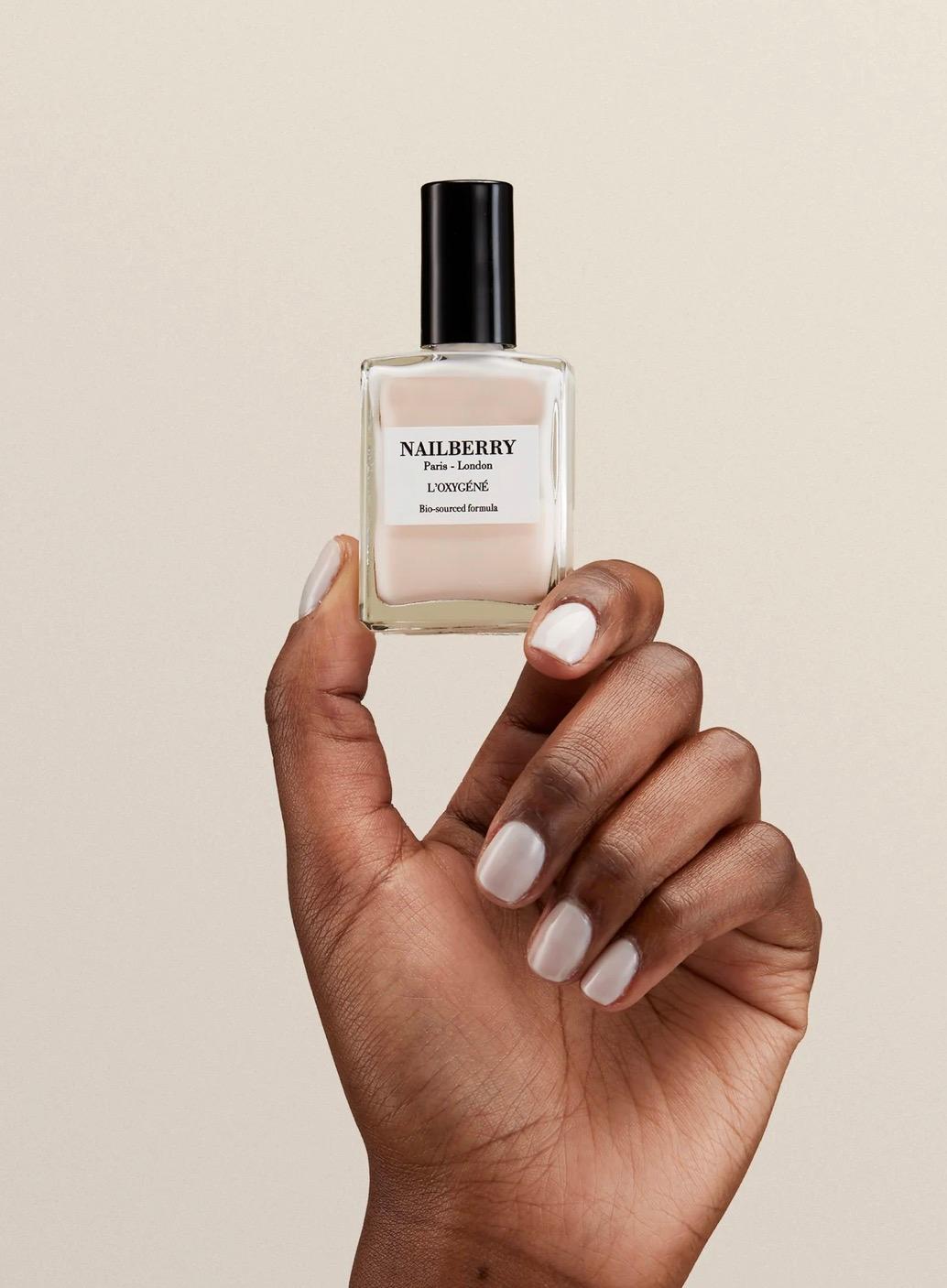 NAILBERRY neglelakk on cloud nine, bilde 3 av 4