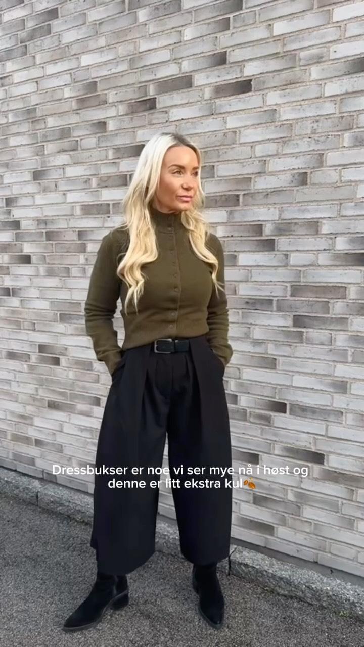 Vi elsker dressbukser, perfekte buksen som passer til alt.