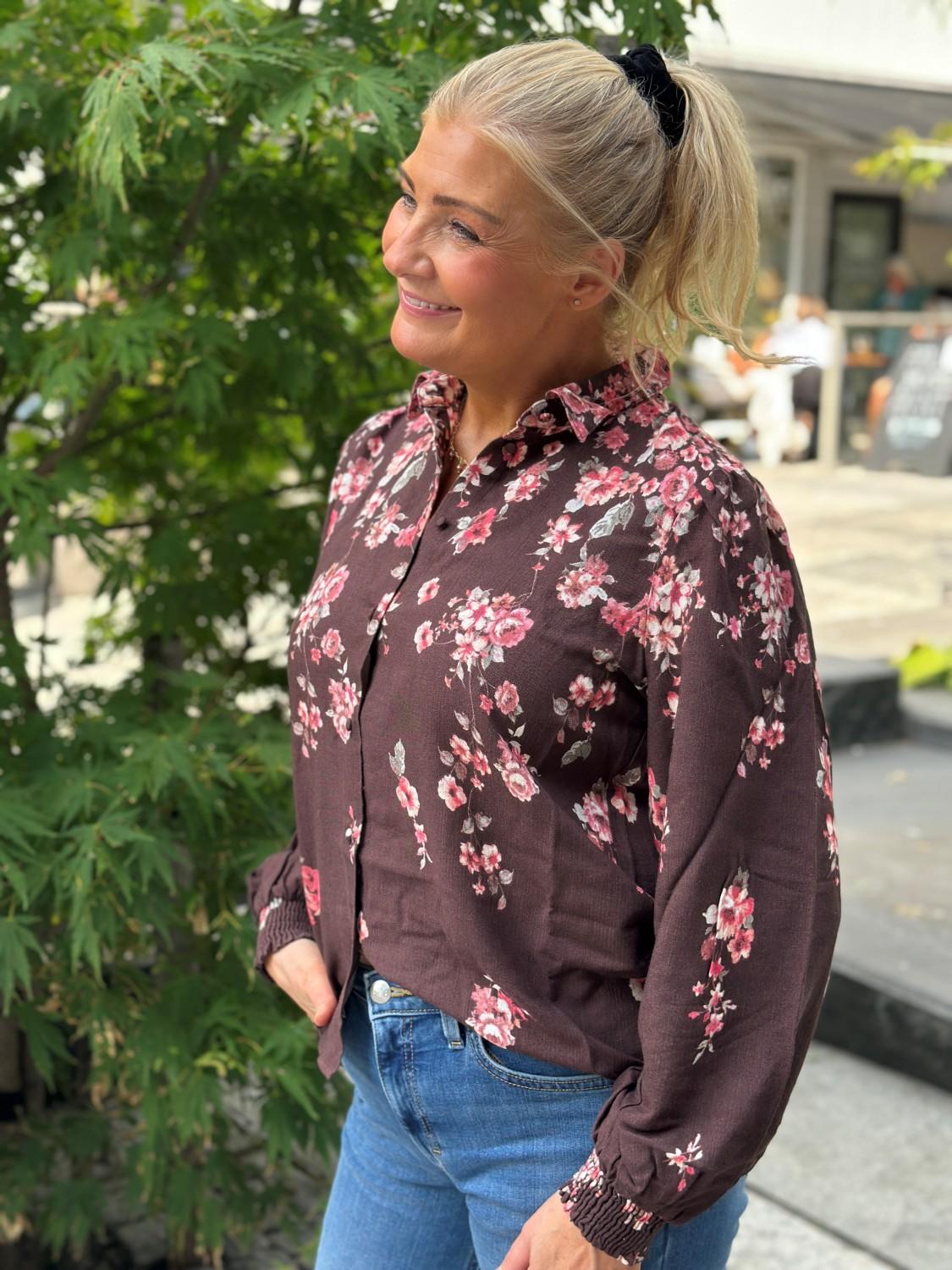 VILA Vielma bai shirt coffee bean, bilde 1 av 2