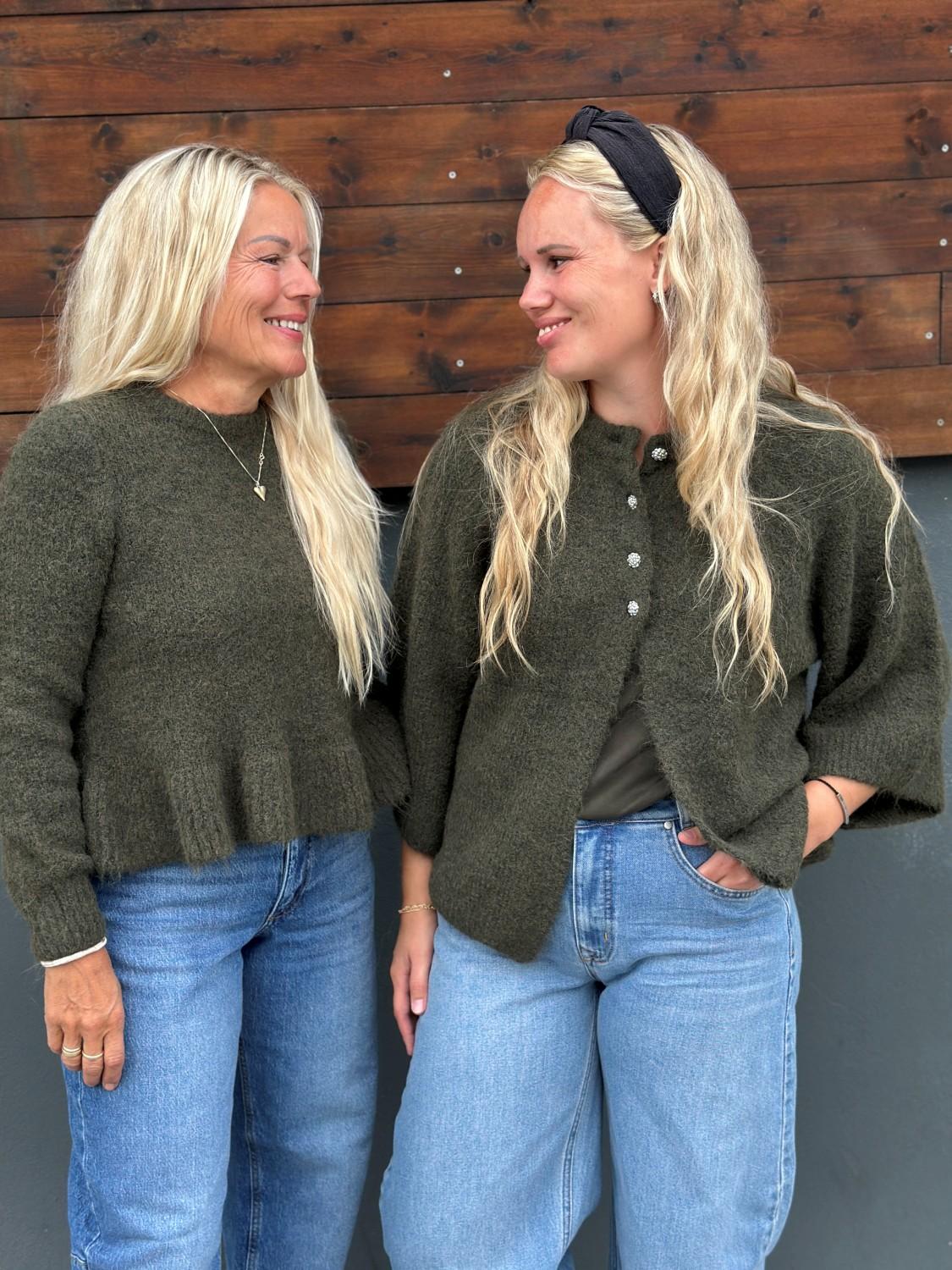 VILA Vibows flounce knit pullover forest night, bilde 2 av 2