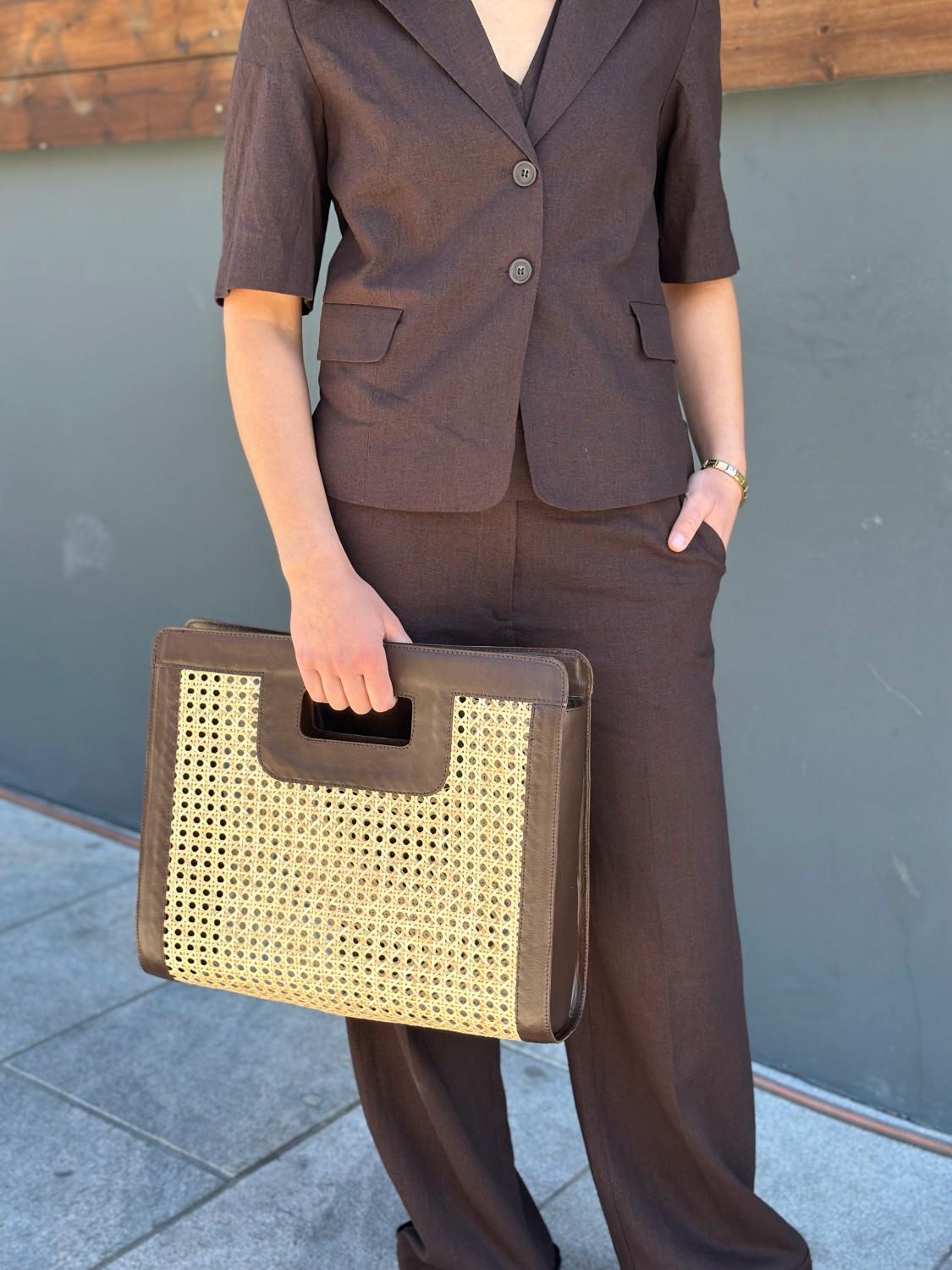 BY TAC Stor clutch mørk brun, bilde 1 av 3