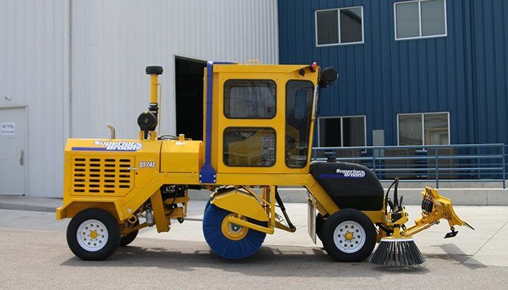2023 Superior Broom DT74F / DT74C