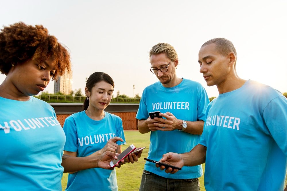 How to Set and Track SMART Goals for Your Nonprofit Marketing Campaigns