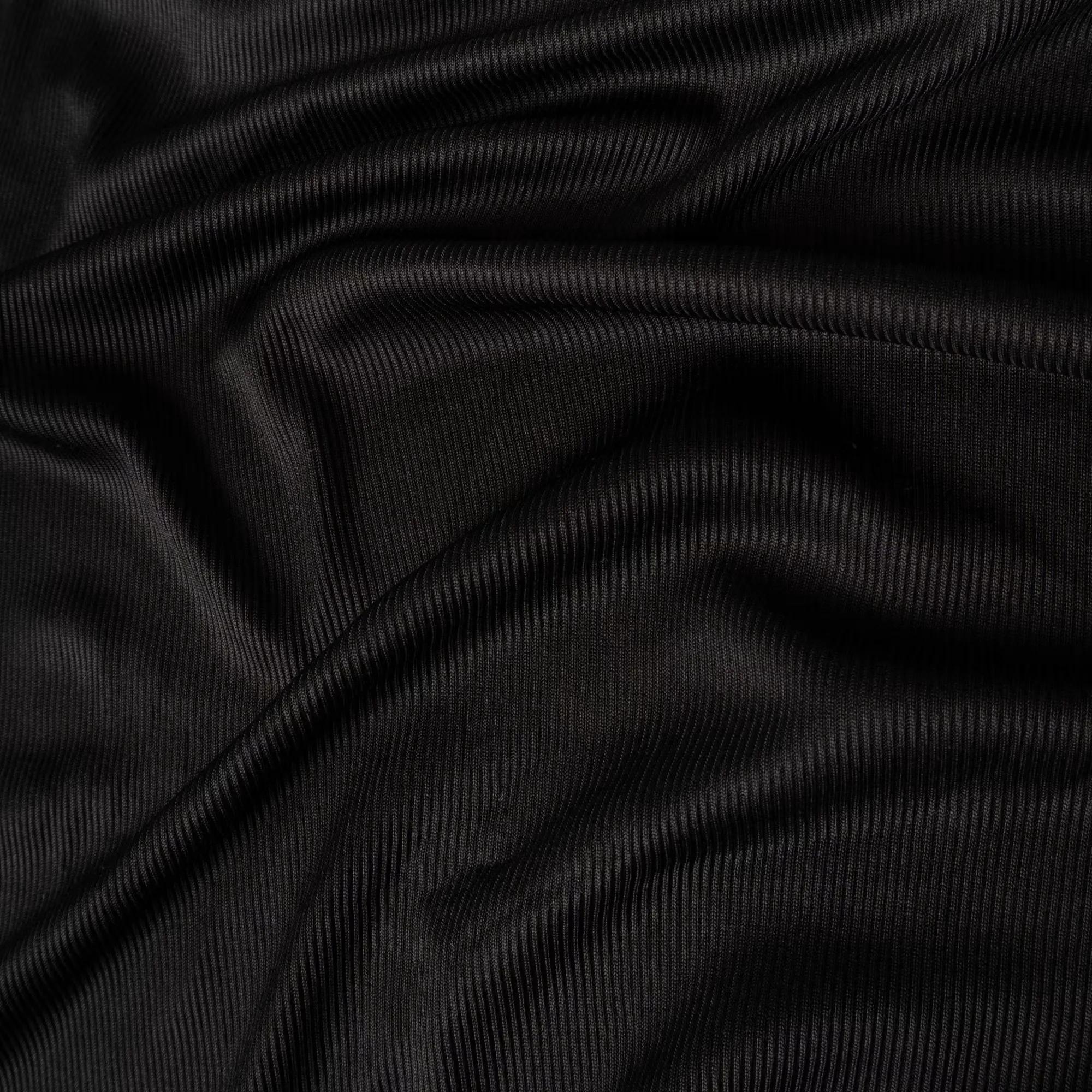 rib-2por2-negro-2-telas_real-colombia.webp