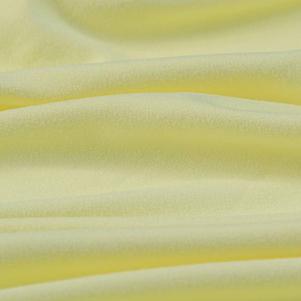brush-amarillo-bebe-1-telas_real-colombia.webp