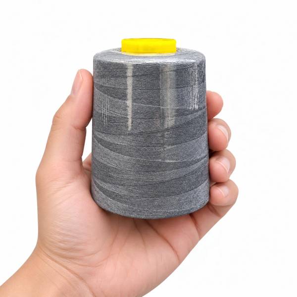 hilo-coser-40-02-gris-oscuro-1-telas_real-colombia.webp