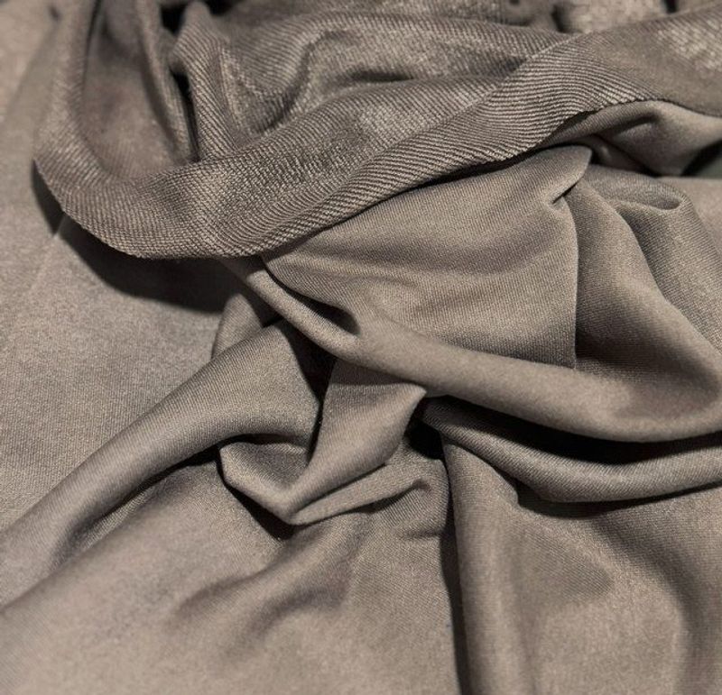 Uvita Khaki X Metros | Tela Burda