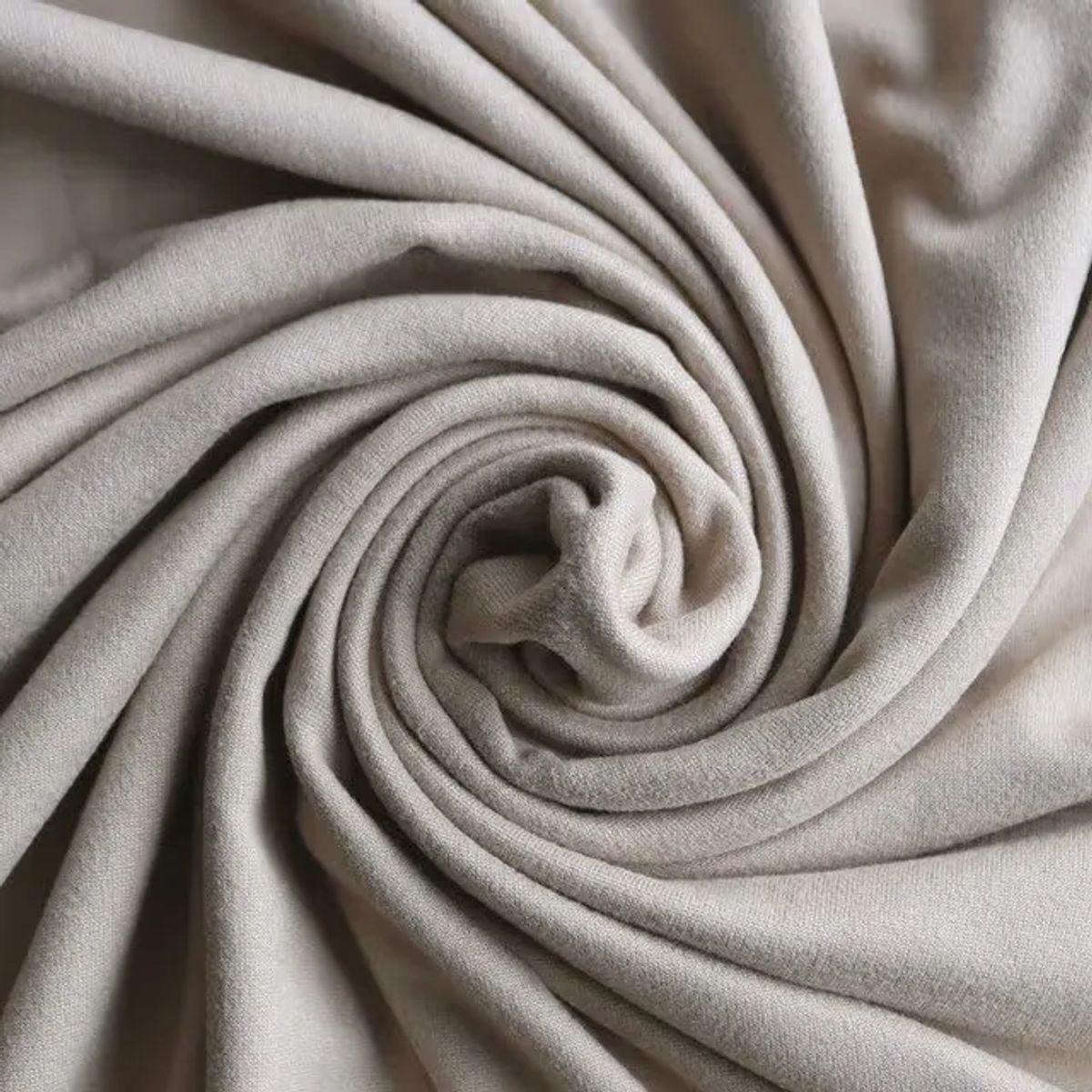 brush-taupe-dust-1-telas_real-colombia.webp