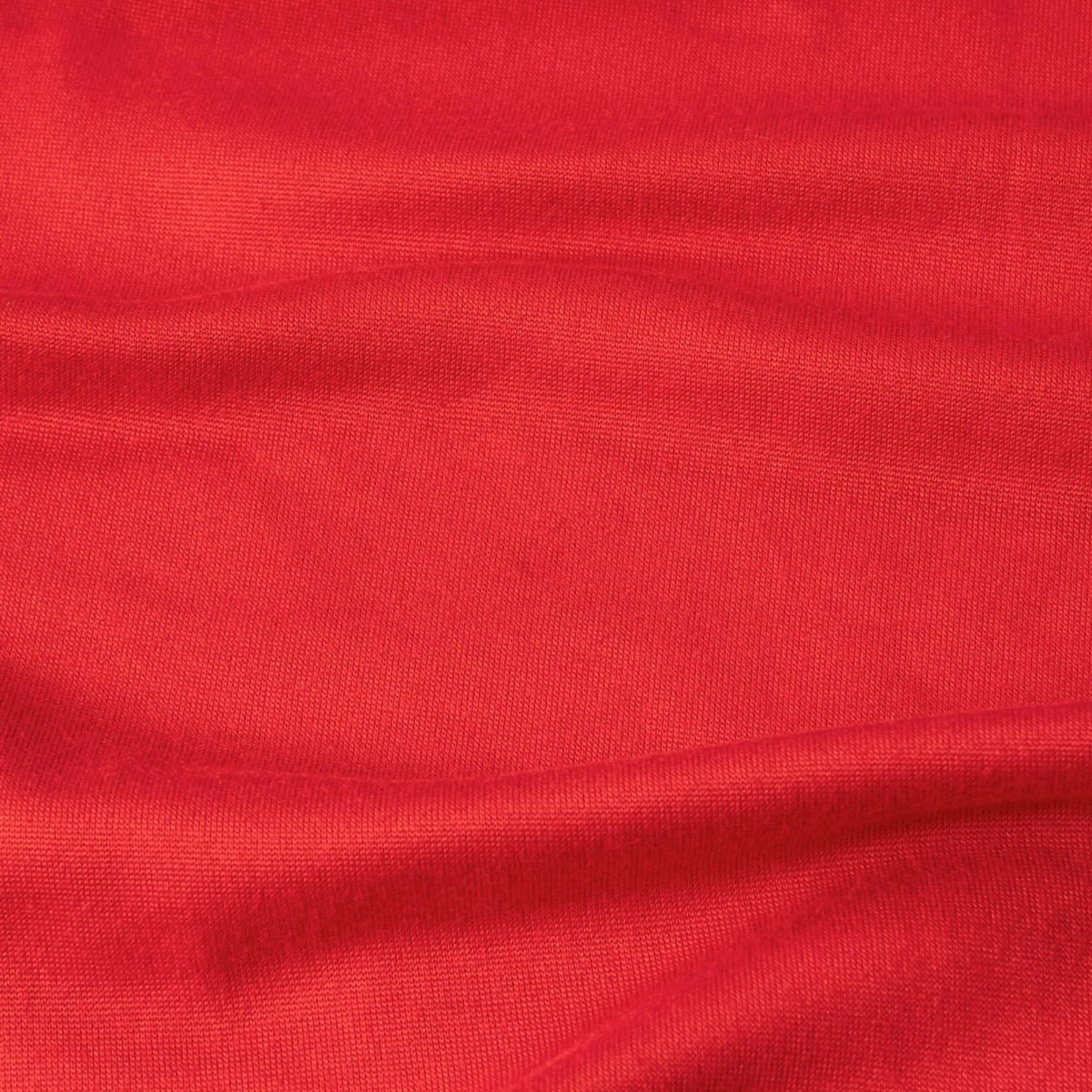 brush-standard-rojo-brillante-2-telas_real-colombia.webp