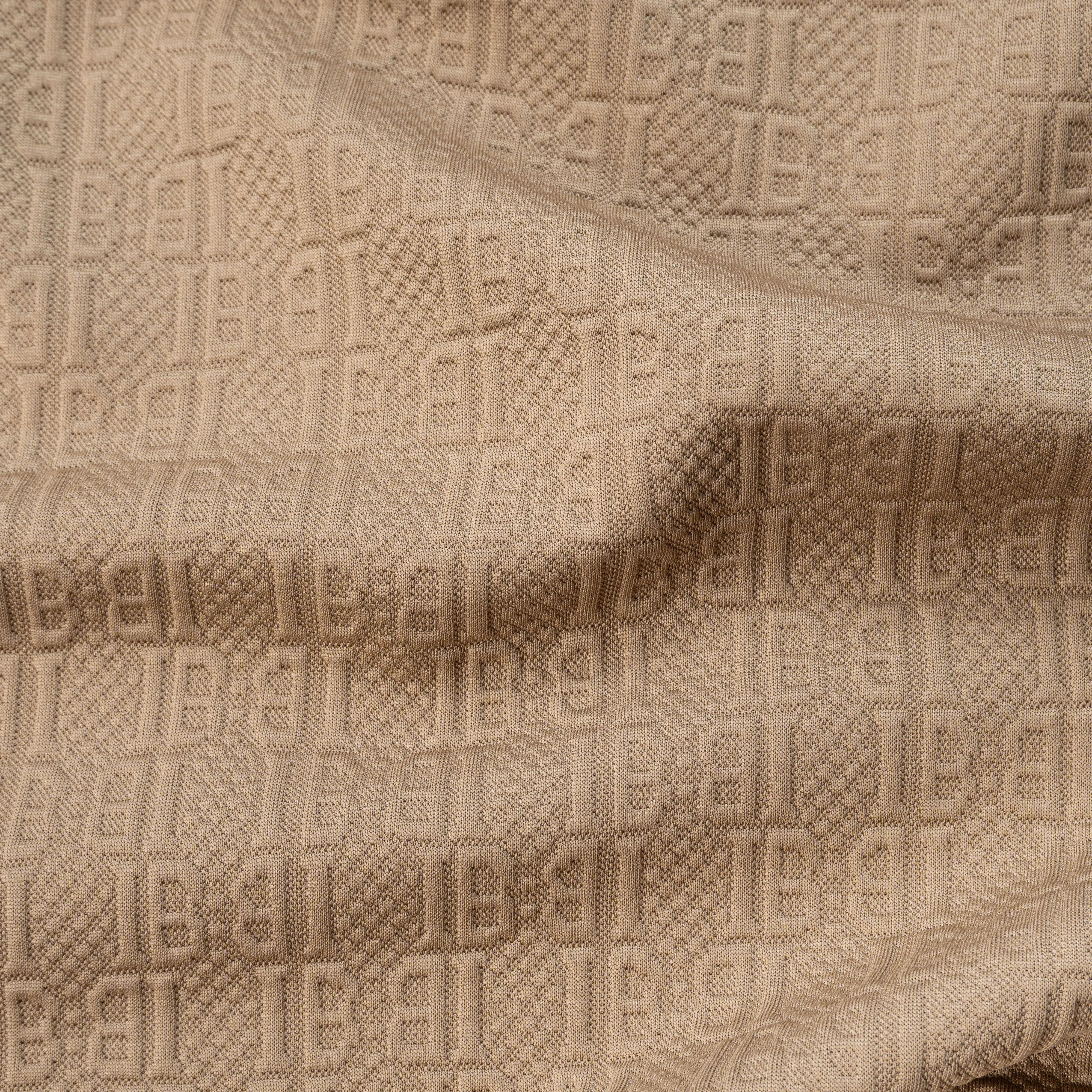 jacquard-b-khaki-2-telas_real-colombia.webp