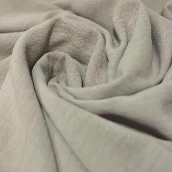 tela-crepe-taupe-oscuro-1-telas_real-colombia.webp