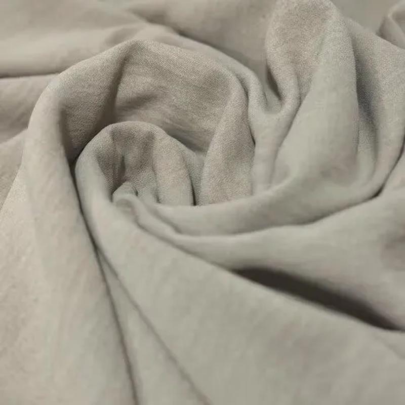 tela-crepe-taupe-oscuro-1-telas_real-colombia.webp