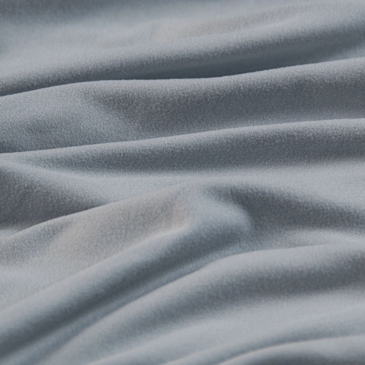 brush-gris-claro-2-telas_real-colombia.webp