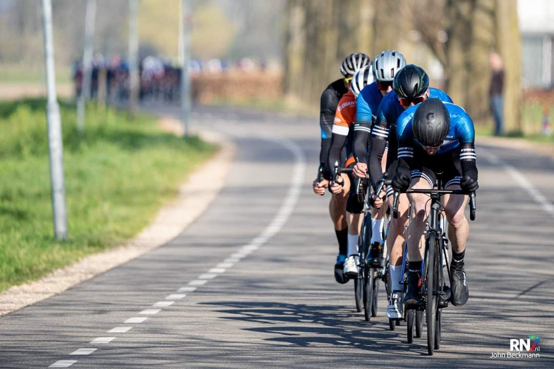 Trainingskoers op Papendal & open wegtraining