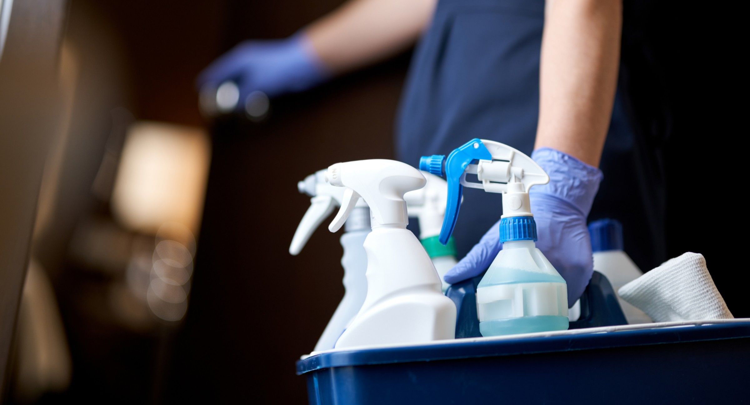 Top 6 Reasons to Hire a Commercial Cleaning Service for Your Hotel