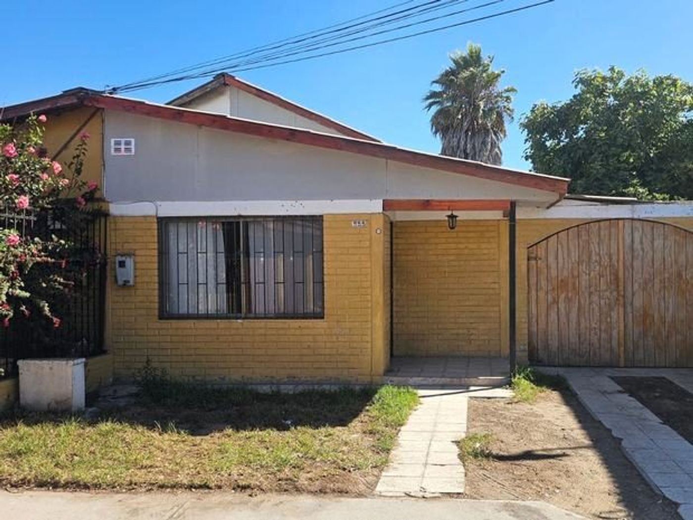 Fachada de casa en Sindempart, Coquimbo