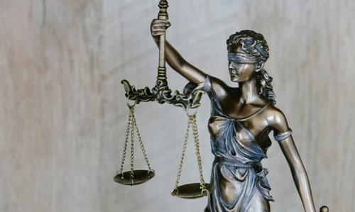 Cover image for Contemporary Justice