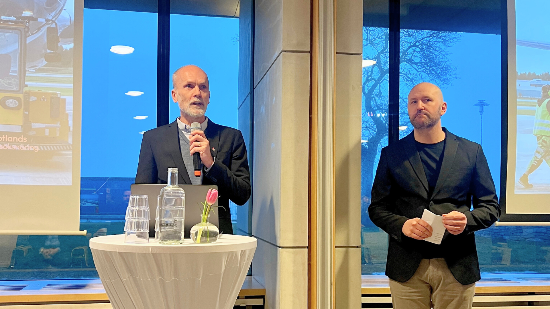 Roger Hammarström, Tillväxt Gotland, och Erik Öhrn, Gotlands Förenade Besöksnäring välkomnade till mötet.