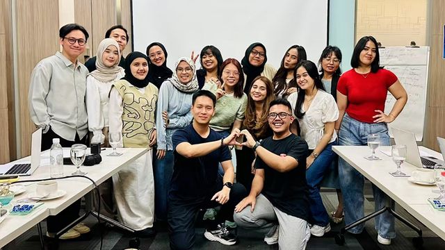 Flying whales cross the border to sail with Lazada brand