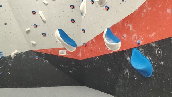 Block of the Week at The Pinnacle Bouldering Centre