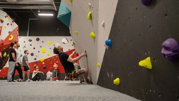 Pizza Socials at The Pinnacle Bouldering Centre