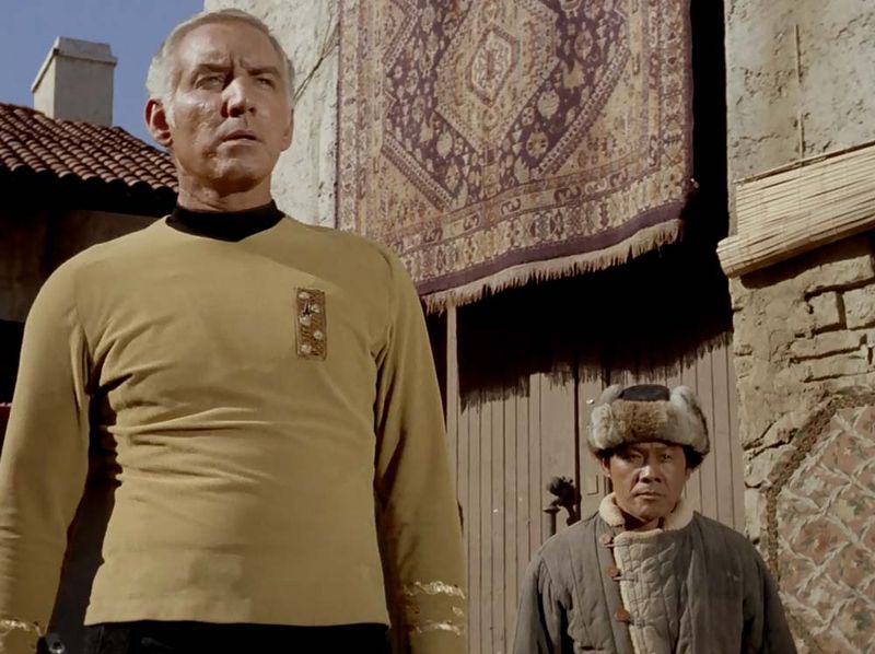 NCC-1672-Exeter_Command_1.jpg